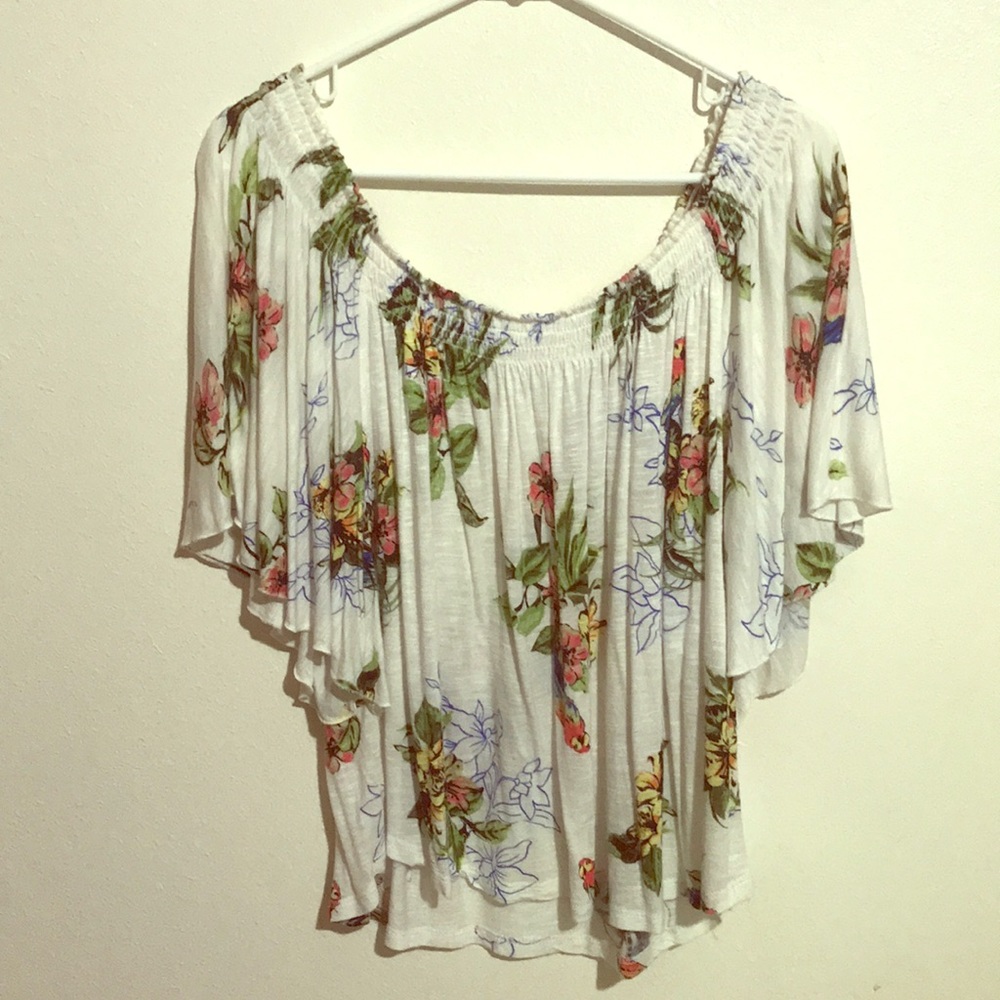 Angel winged top